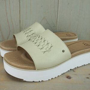 UGG DELANEY BRAND NEW PLATFORM SHOES